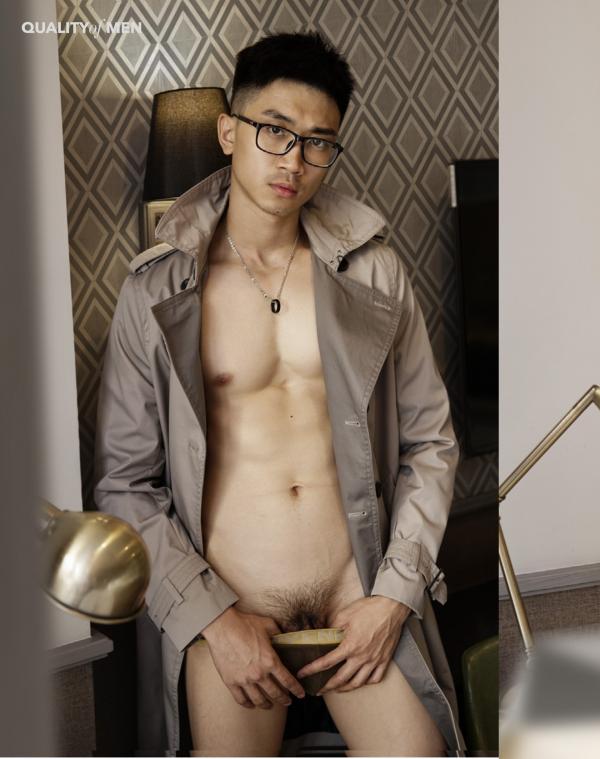 QM-3.2-暗黑-Kayson-4手聯彈噴發-Exclusive-Issue